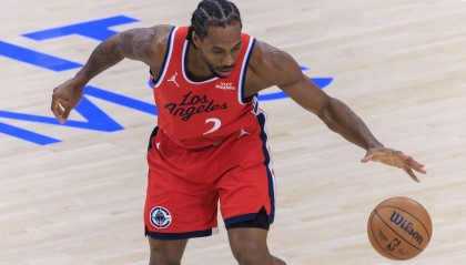 世界杯app下载-记者：我一直反对过度吹捧伦纳德 但过去45天里他是联盟前8级别