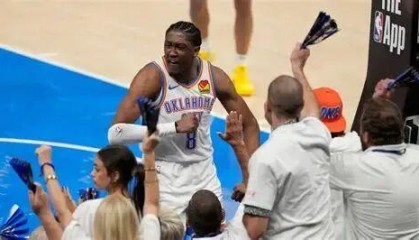 亚历山大的副手是谁？切特？杰威？